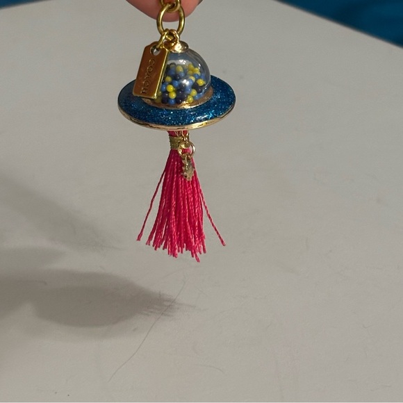 🛸 Coach Spaceship Bag Charm Keychain - Picture 4 of 6